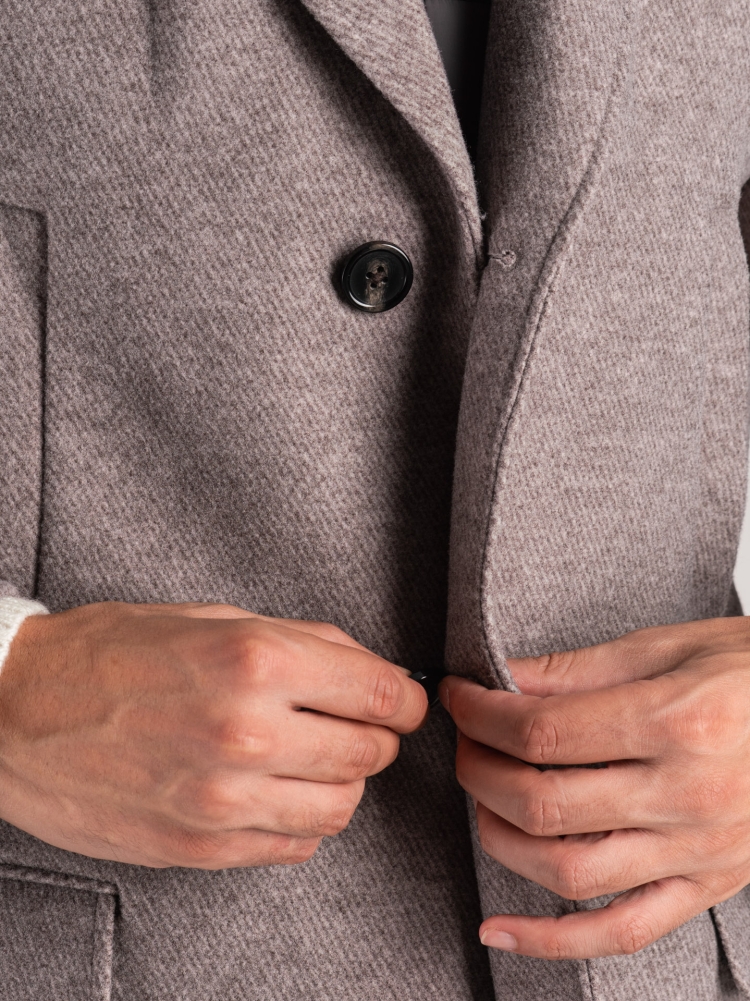 Abrigo de hombre con peto desmontable