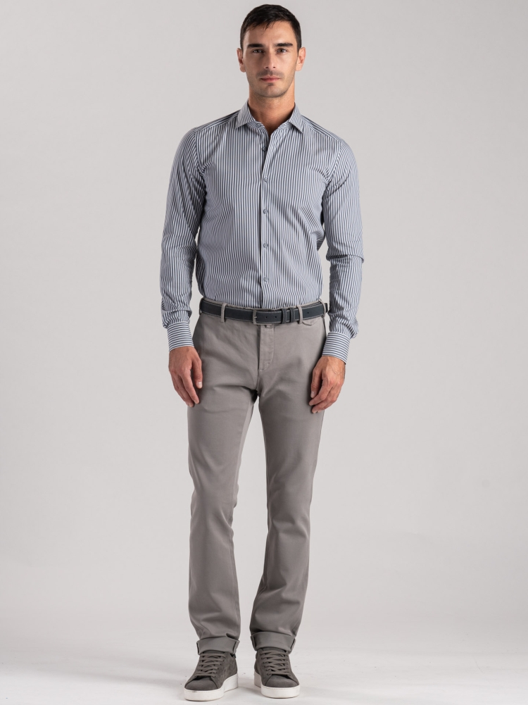 Pantalones chinos de hombre en tricotina mano caliente