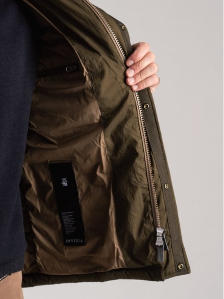 Giubbino uomo 4 tasche in tessuto crinkle imbottito