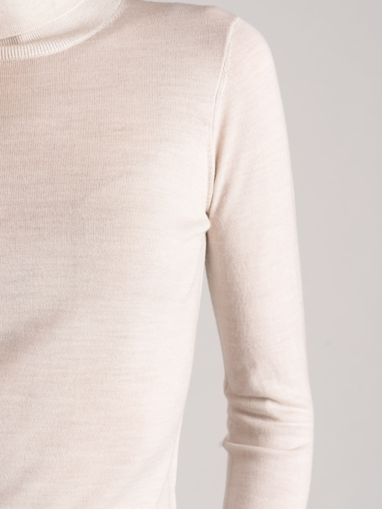 Cuello alto de mujer 100% merino extrafino