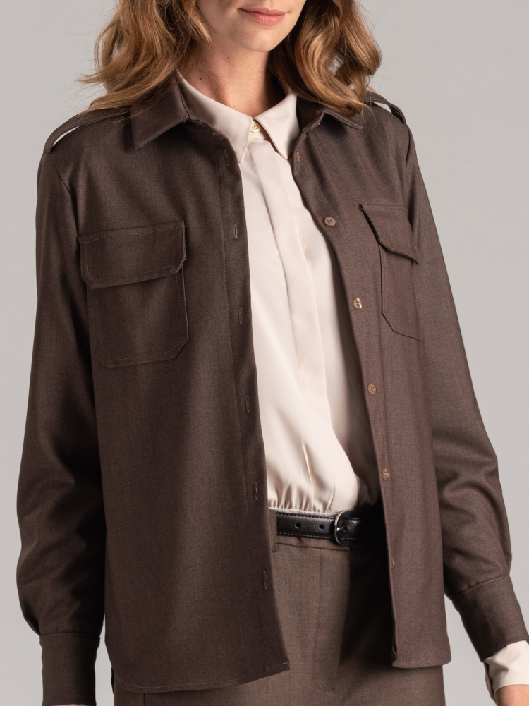 Chaqueta camisera de franela para mujer con bolsillos