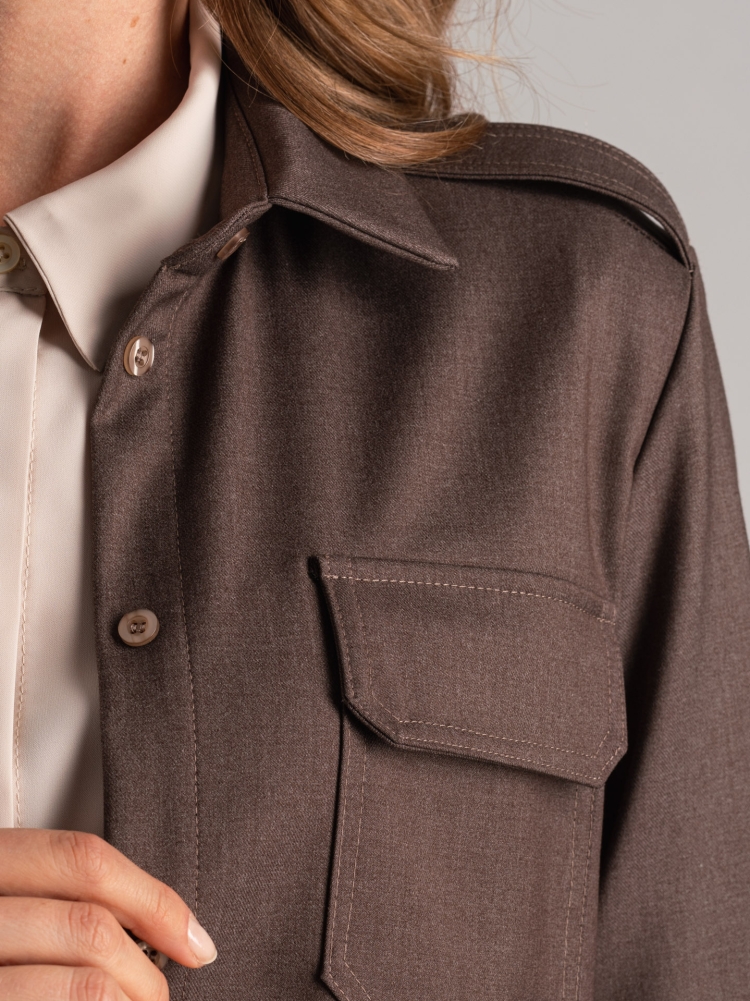 Chaqueta camisera de franela para mujer con bolsillos