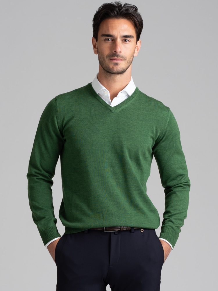 Jersey de cuello en V de lana merina para hombre | Invidia desde 1973