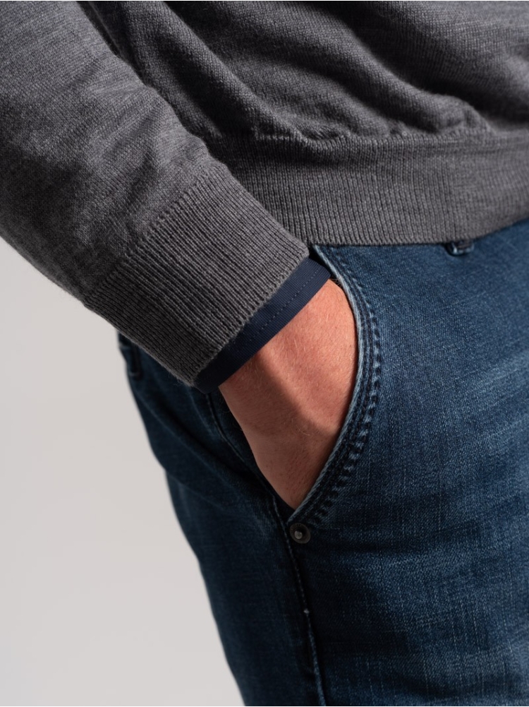 Jersey de cuello redondo de lana merino para hombre | Invidia desde 1973
