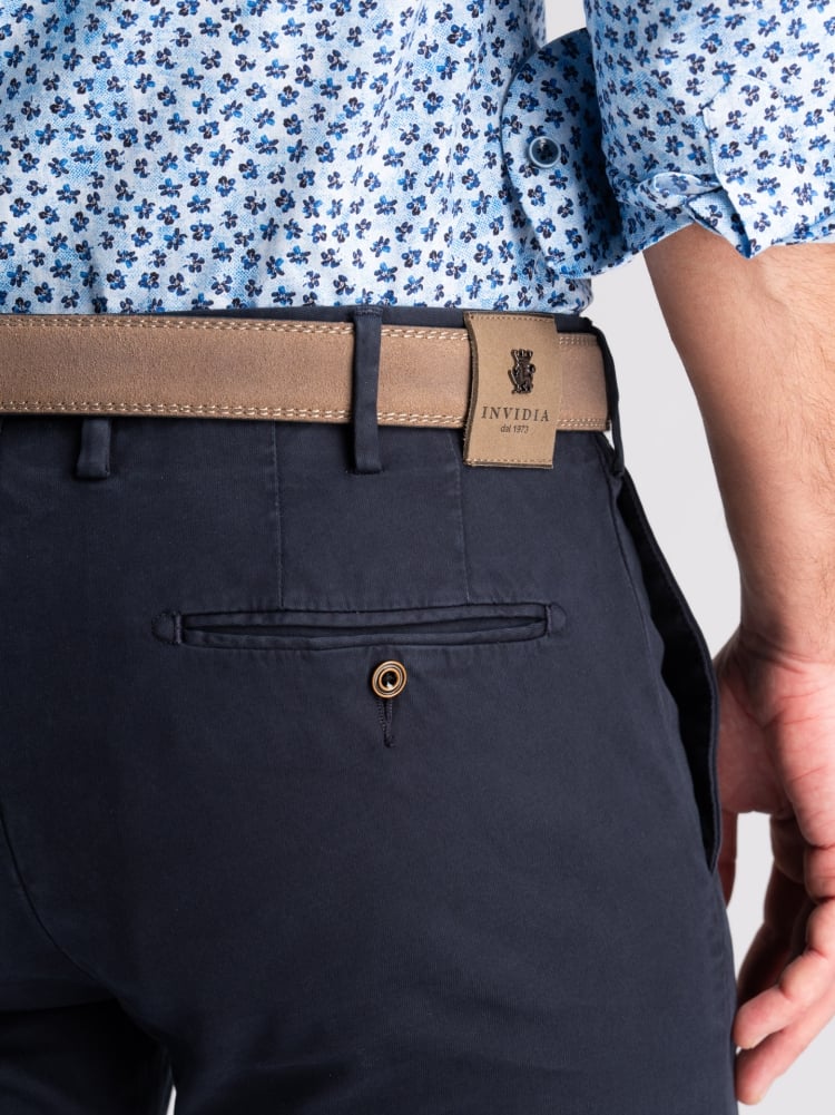 Pantalone uomo chino in tricotina tinto capo