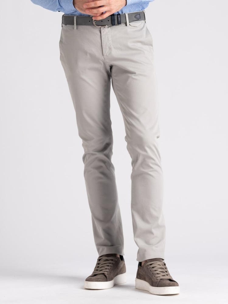 Pantalone uomo chino in tricotina tinto capo