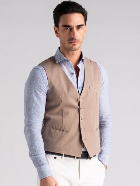 Gilet uomo in cotone stretch tinto capo sabbia