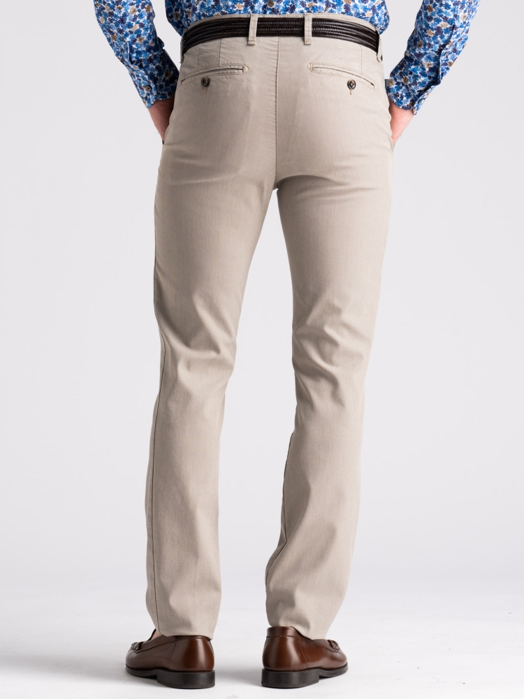 Pantalone uomo chino micro disegno sovratinto