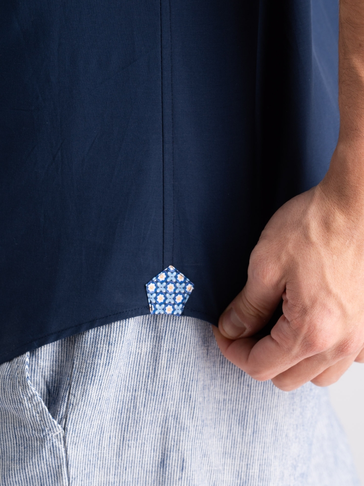 Camicia uomo regular a mezza manica fantasia geometrica Invidia 1973