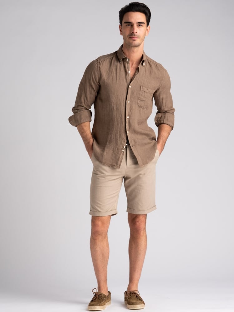 Camicia uomo in lino tinto capo terra button down Invidia 1973