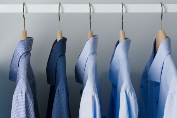 Le 5 camicie da ufficio che ogni uomo dovrebbe avere