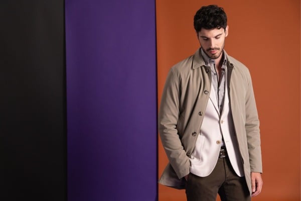 La camicia uomo casual e l’arte del layering moderno